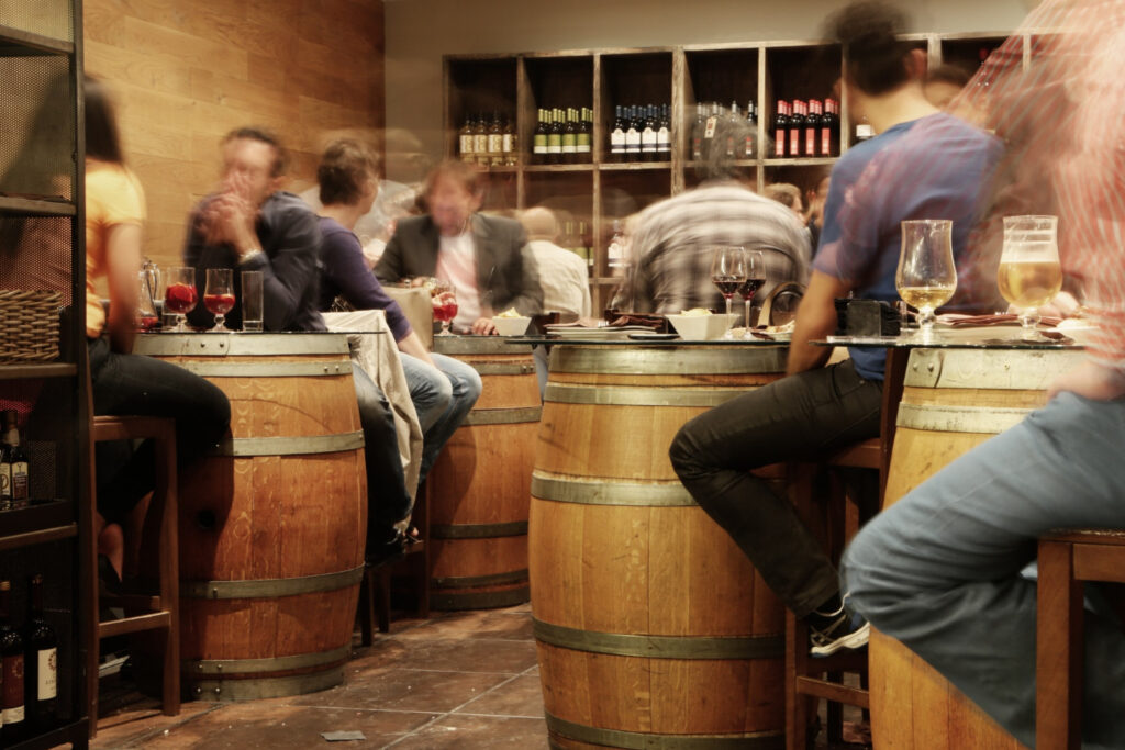 144 restaurant alcohol bar drinks 1024x683