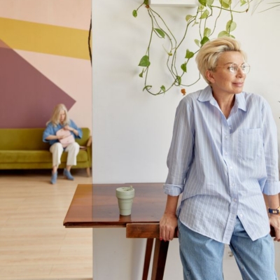 What is perimenopause and what to expect. A perimenopause online course from mindbodygreen Institute